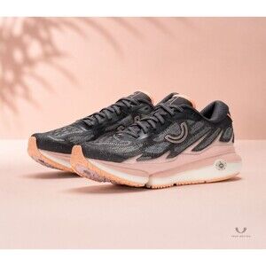 TRUE MOTION U-TECH VICHARA WOMENS 8.5 GERMAN ENGINEERED RUNNING SHOES NEW